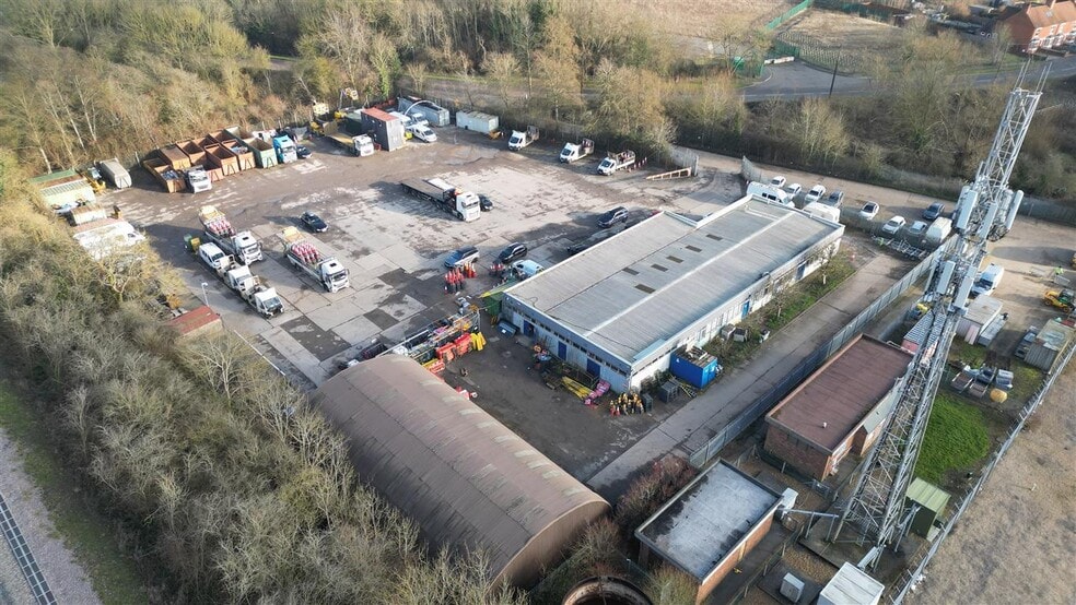 122 Bletchley Rd, Newton Longville for lease - Building Photo - Image 3 of 6