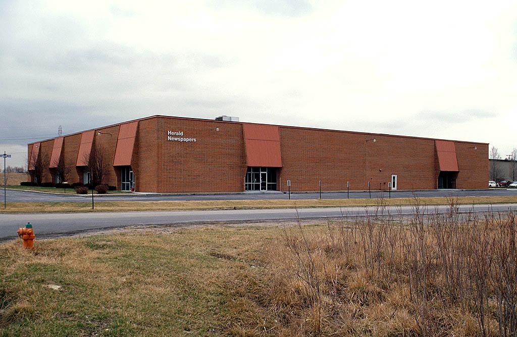 8400 Colorado St, Merrillville, IN for lease Primary Photo- Image 1 of 4