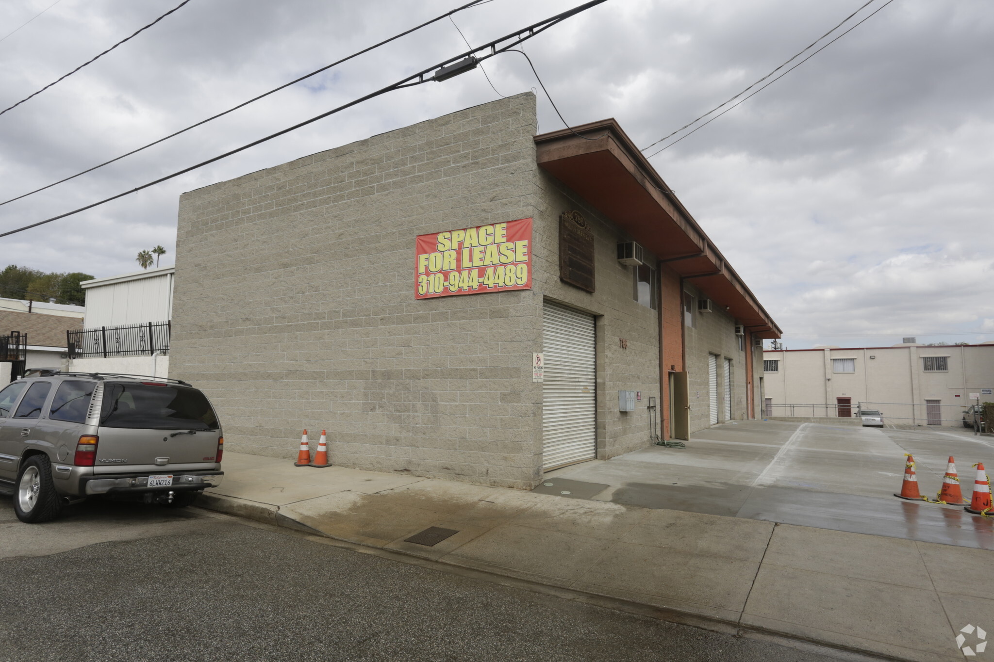 786 Miraflores Ave, Los Angeles, CA for lease Primary Photo- Image 1 of 7