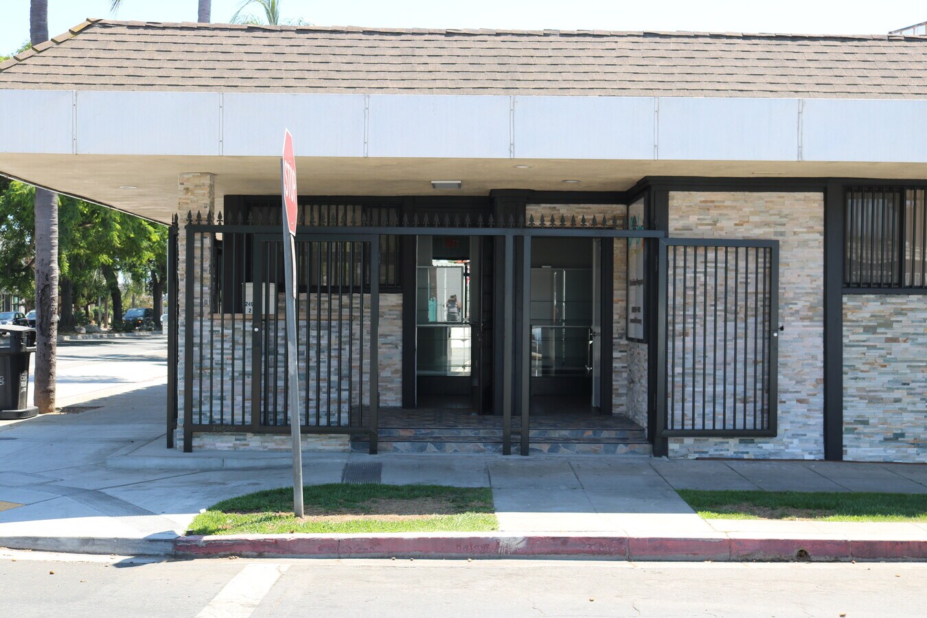 2491 Pacific Ave, Long Beach, CA 90806 | LoopNet