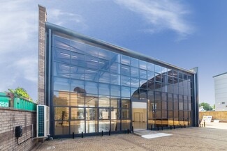 More details for Oakcroft Rd, Chessington - Industrial for Lease