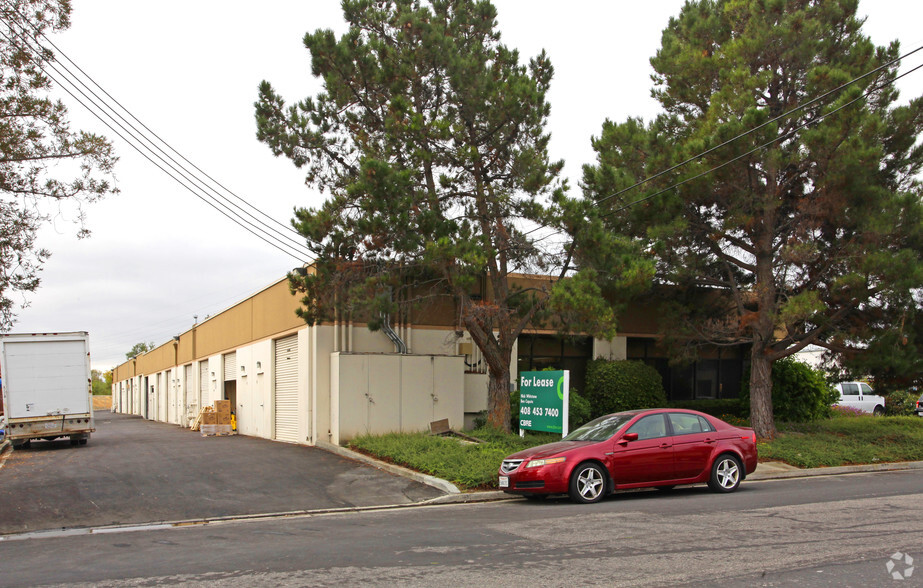 370 Laurelwood Rd, Santa Clara, CA for lease - Building Photo - Image 2 of 8