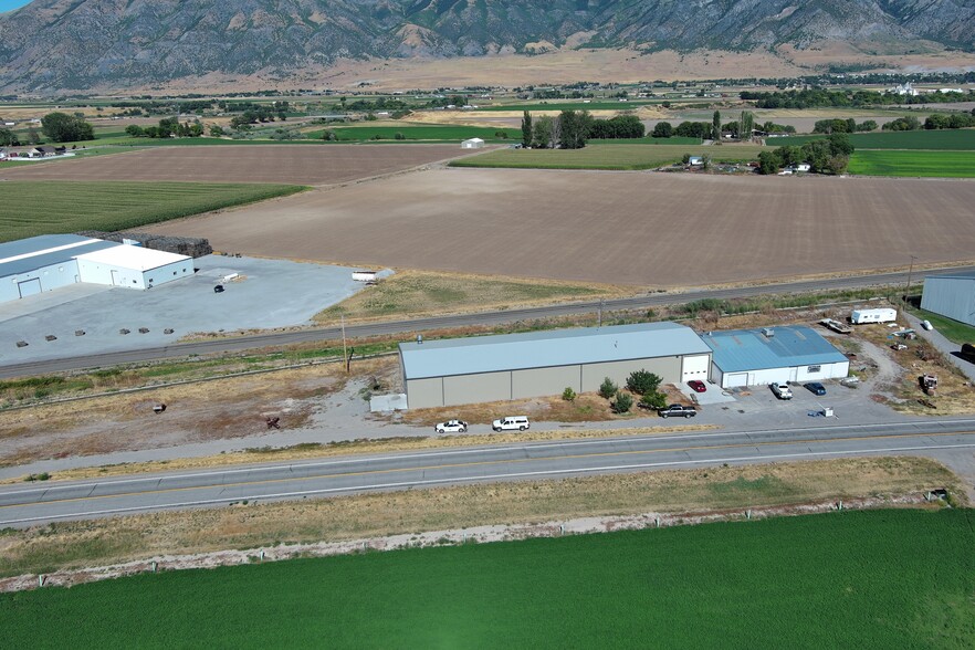 7550 north Hwy 7550 North Hwy 13, Elwood, UT for lease - Building Photo - Image 3 of 11