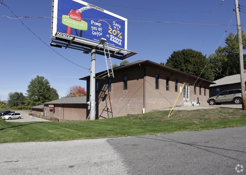 2525 S Main St, Akron, OH for lease - Building Photo - Image 2 of 15