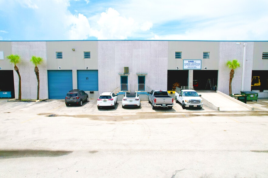 9905-10135 NW 88th Ave, Medley, FL for lease - Building Photo - Image 2 of 4