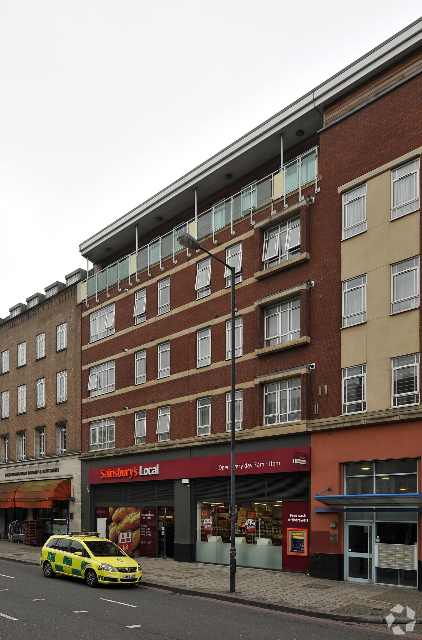 47A-47C Streatham Hl, London for sale Primary Photo- Image 1 of 1