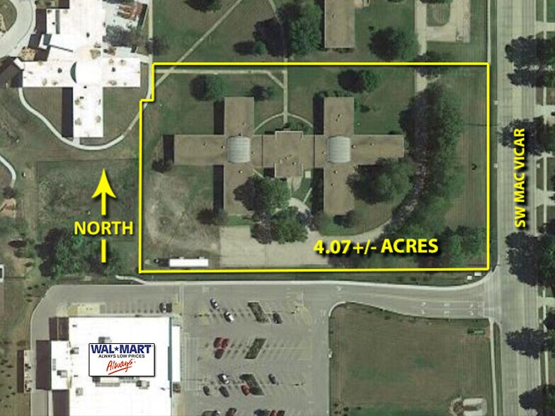 245 SW MacVicar Ave, Topeka, KS for sale - Primary Photo - Image 1 of 1