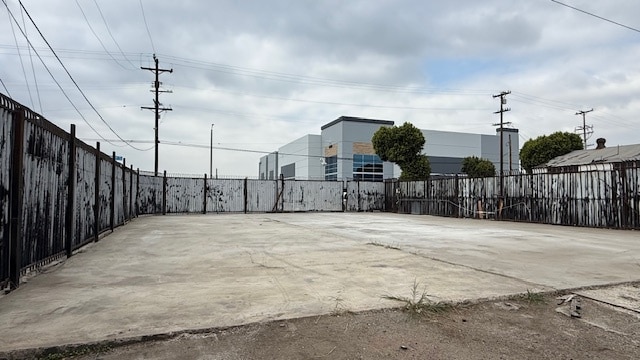 6348 Wilmington Ave, Los Angeles, CA for lease - Building Photo - Image 2 of 4
