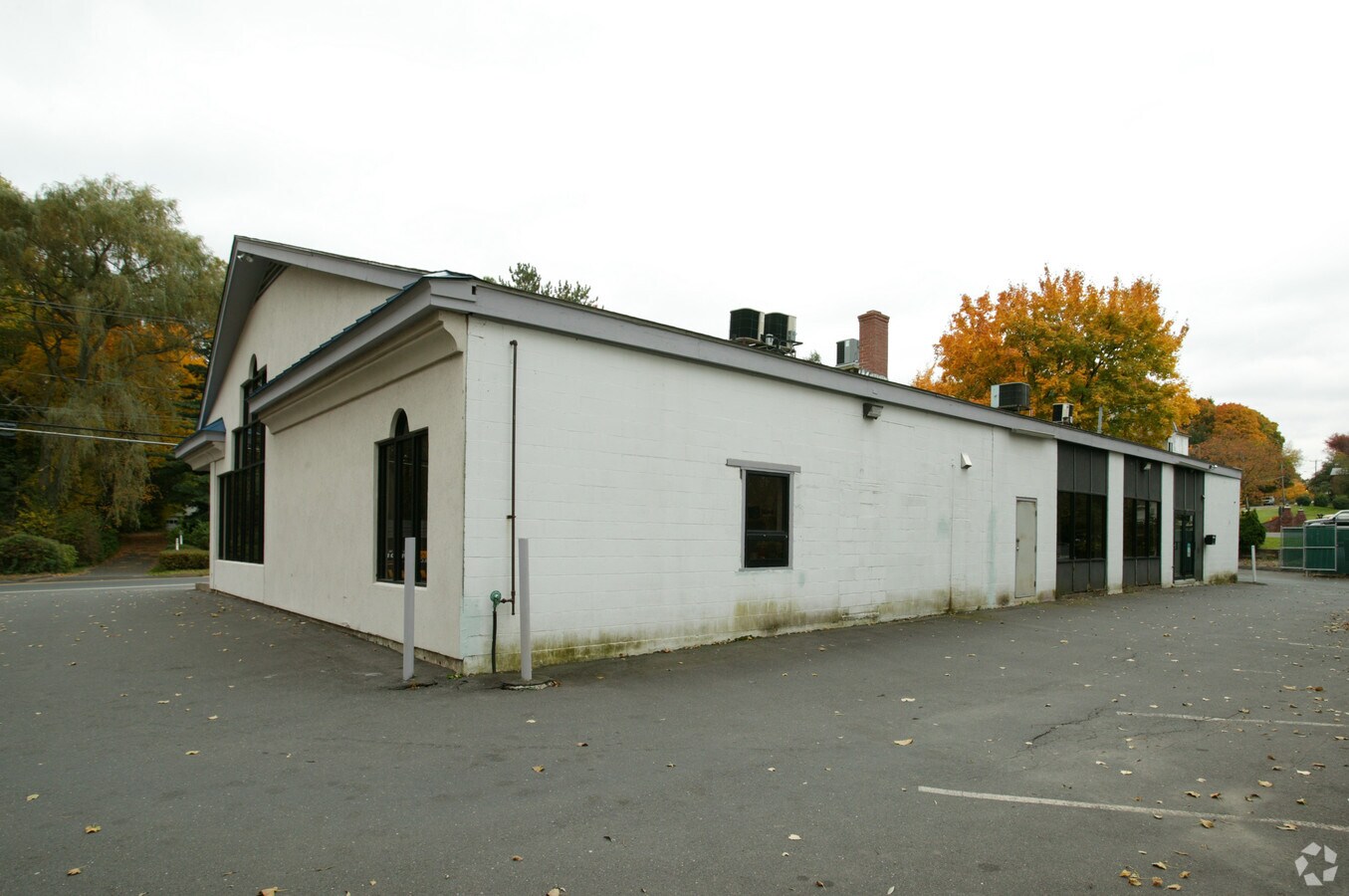 240244 Bloomfield Ave, Windsor, CT 06095