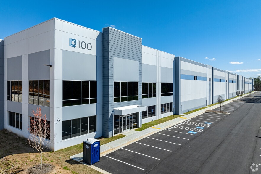 100 Lynch Rd, Lithia Springs, GA for lease - Building Photo - Image 1 of 9