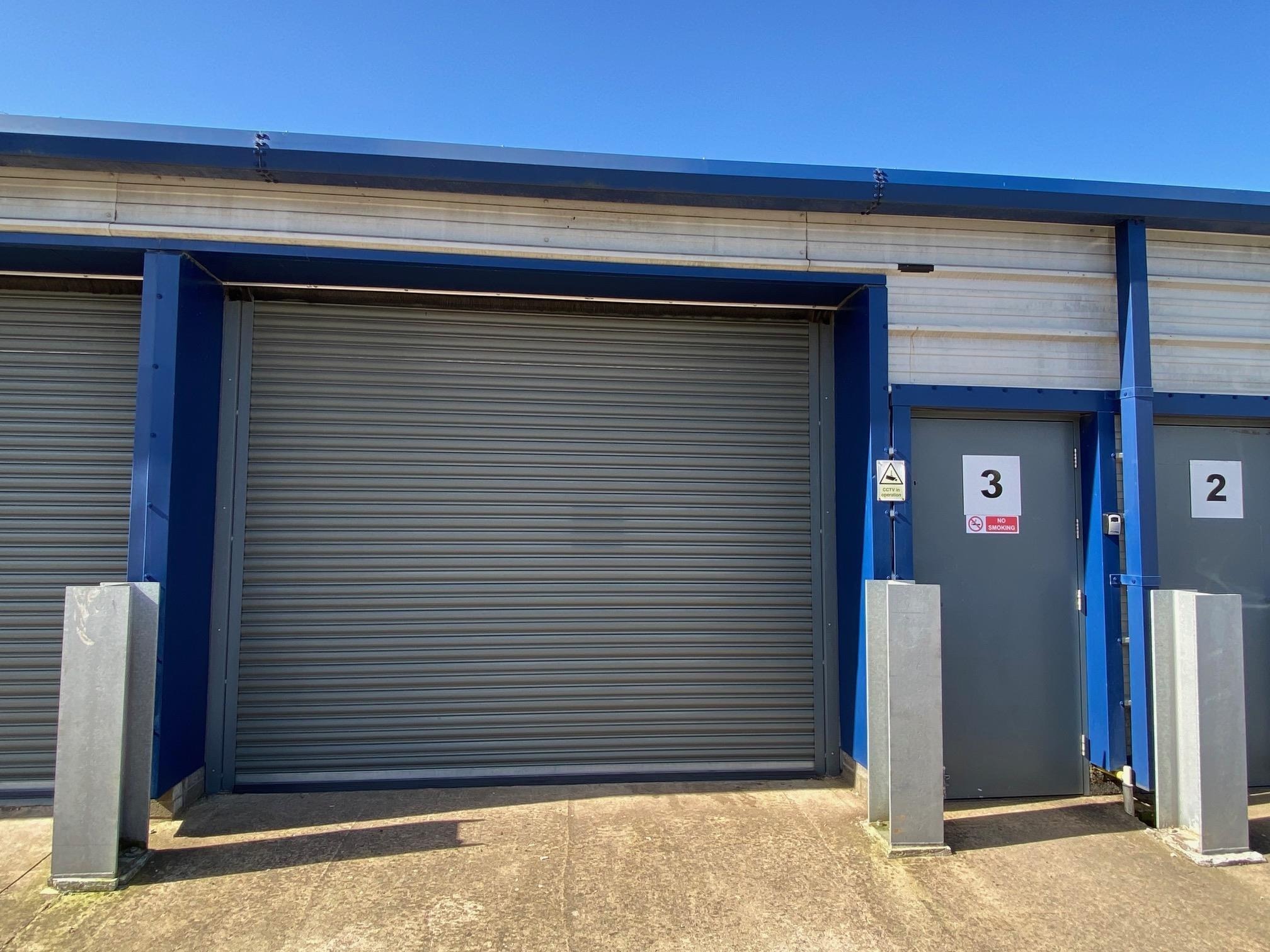 1-12 Penmaen Industrial Estate, Pontllanfraith for lease Primary Photo- Image 1 of 4