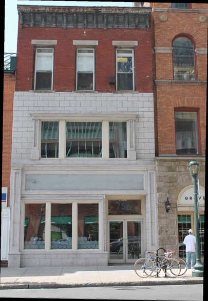 756 Chapel St, New Haven, CT for sale - Building Photo - Image 1 of 1