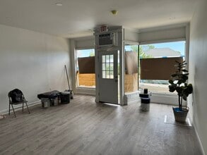 612 Hamilton St, Somerset, NJ for lease Interior Photo- Image 2 of 3