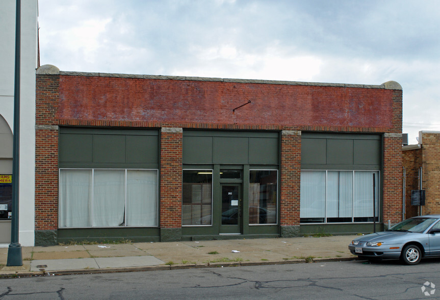 2812 W Broad St, Richmond, VA for lease - Primary Photo - Image 1 of 13