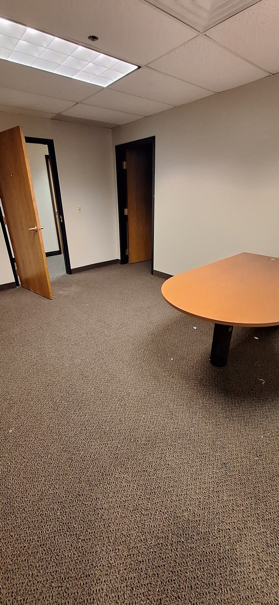 750 2nd St NE, Hopkins, MN for lease Interior Photo- Image 1 of 2