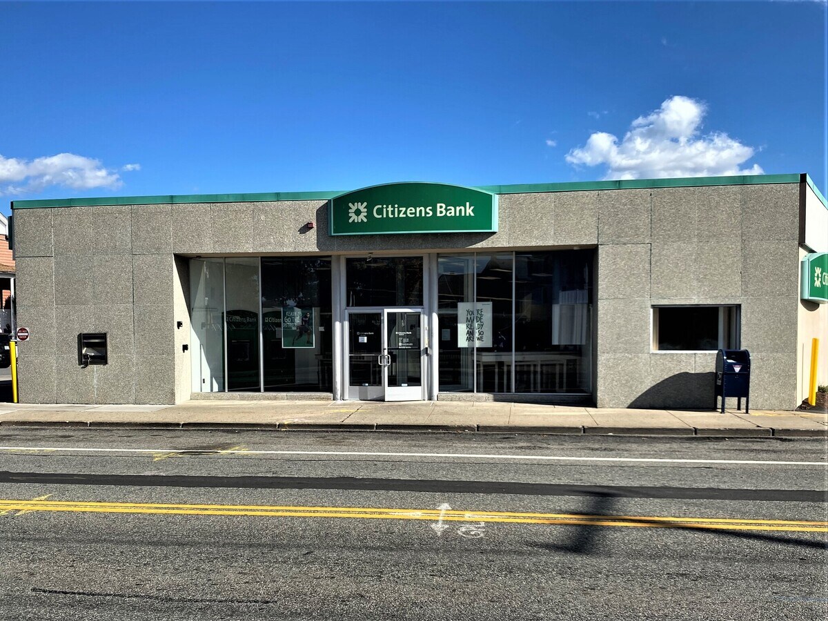 537 Smithfield ave, Pawtucket, RI 02860 Subdividable 4000 Sq Ft