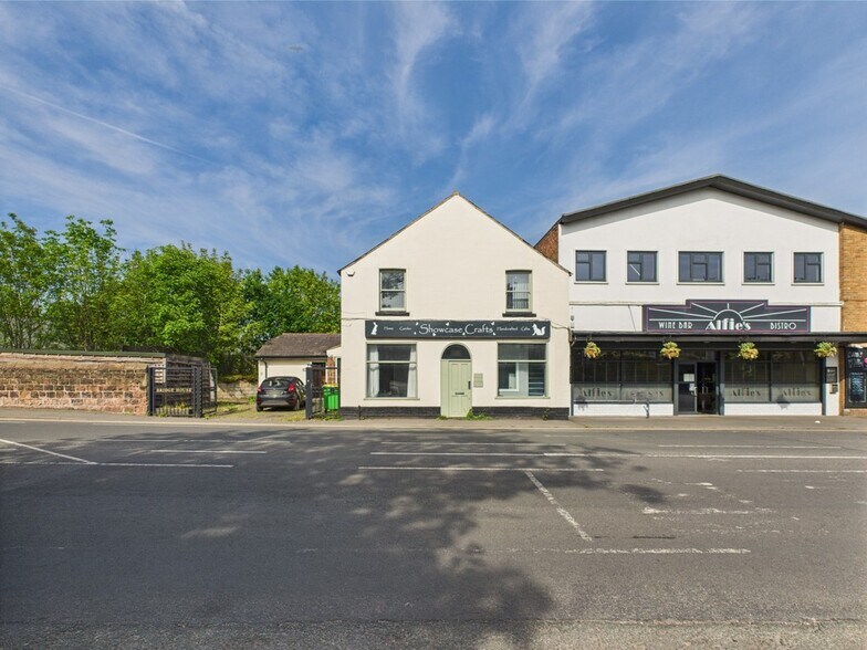 313 Chester Rd, Ellesmere Port for lease - Primary Photo - Image 1 of 5