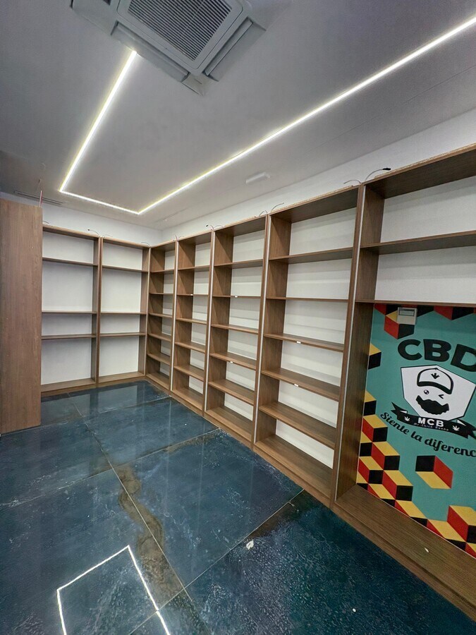Madrid, MAD 28020 - Unit 1 - - Interior Photo - Image 1 of 12