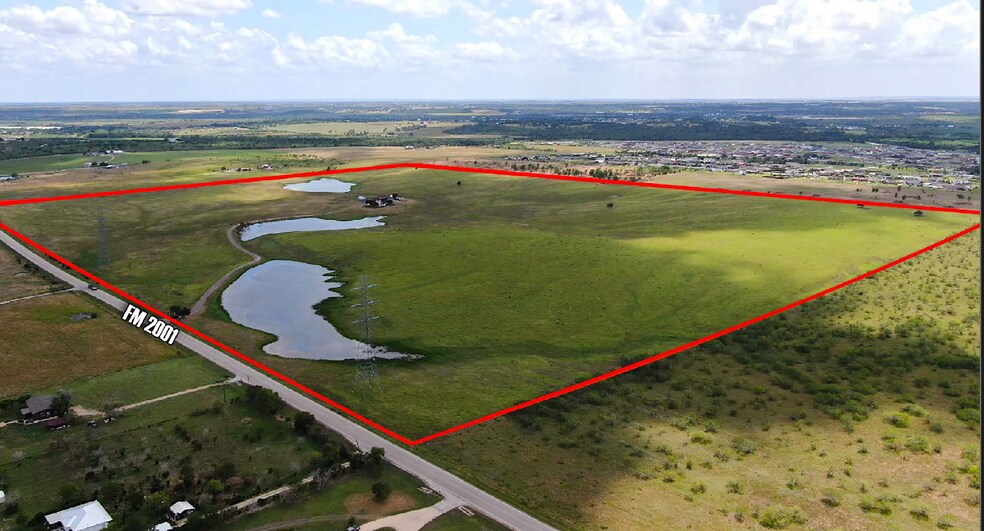 300 Three Lakes Rd, Kyle, TX for sale - Building Photo - Image 2 of 6