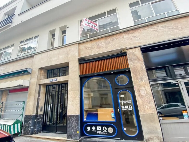 Retail in Paris for lease - Building Photo - Image 3 of 5