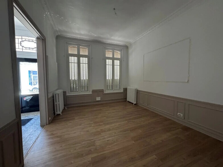 23 Rue Thiers, Reims for sale - Interior Photo - Image 2 of 8