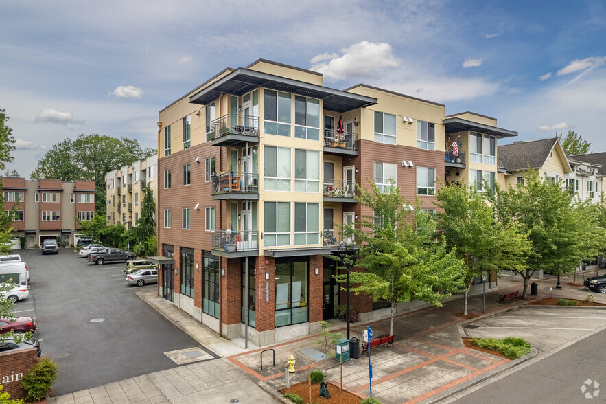 10558-10560 SE Main St, Milwaukie, OR for lease - Primary Photo - Image 1 of 5