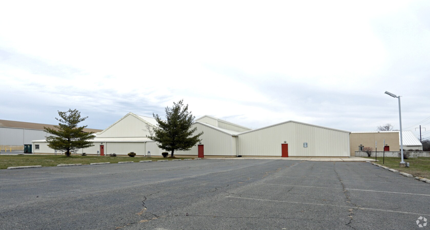 6001 Bordentown Ave, Sayreville, NJ 08872