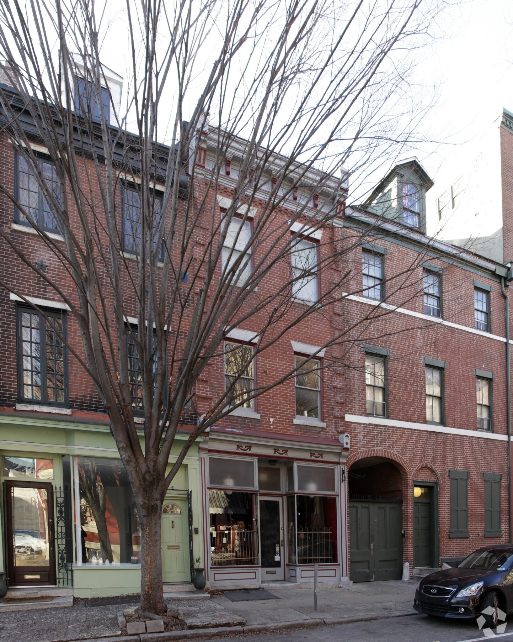 246 Race St, Philadelphia, PA for sale Primary Photo- Image 1 of 1