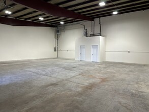 19 Commerce Park Rd, Pocasset, MA for lease Interior Photo- Image 2 of 3