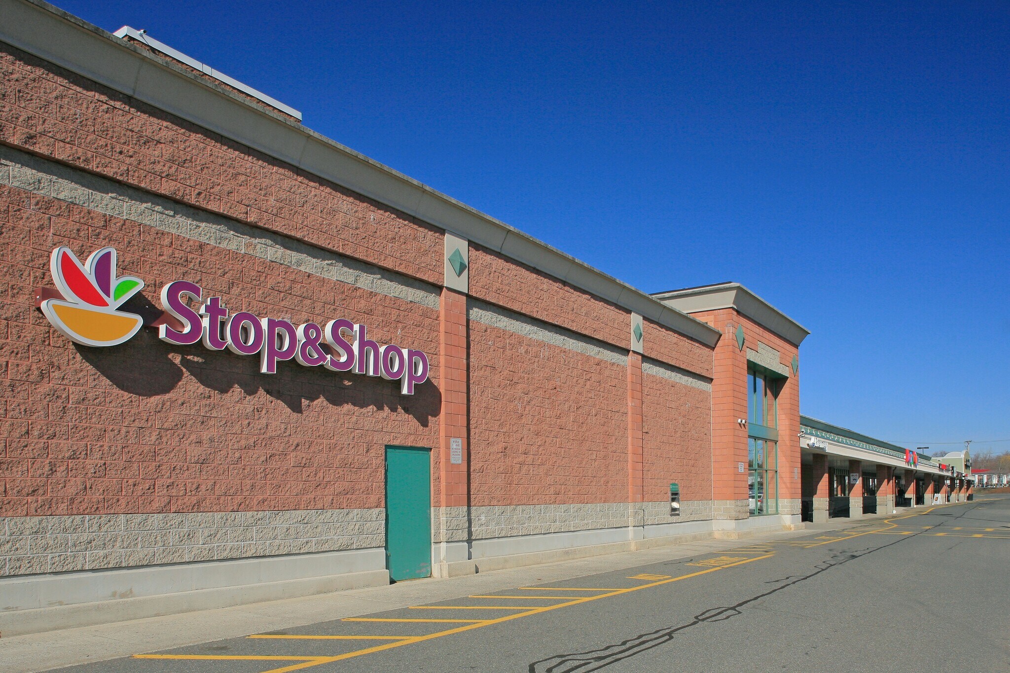 406-470 N Main St, East Longmeadow, MA for sale Primary Photo- Image 1 of 1