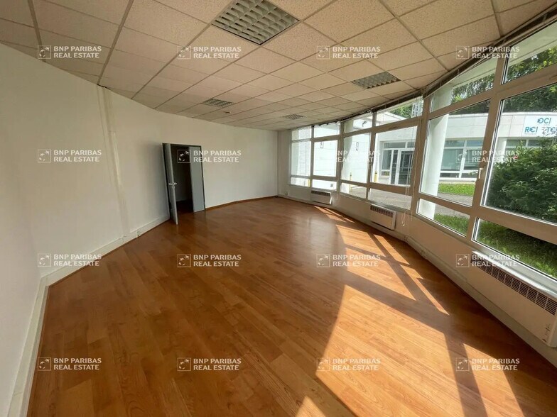 Flex in Ludres for sale - Interior Photo - Image 2 of 7