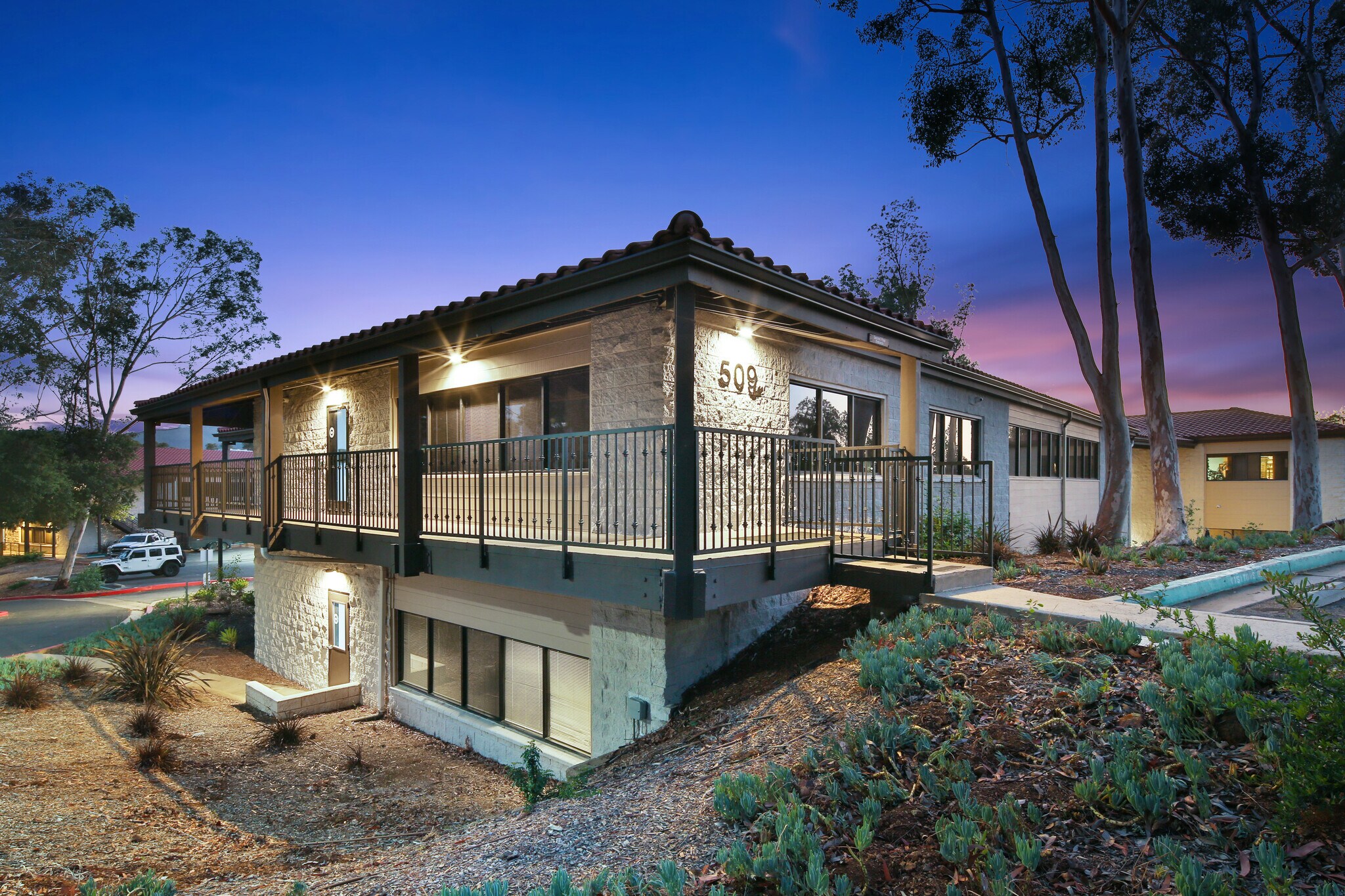 501 Marin St, Thousand Oaks, CA for lease Building Photo- Image 1 of 10