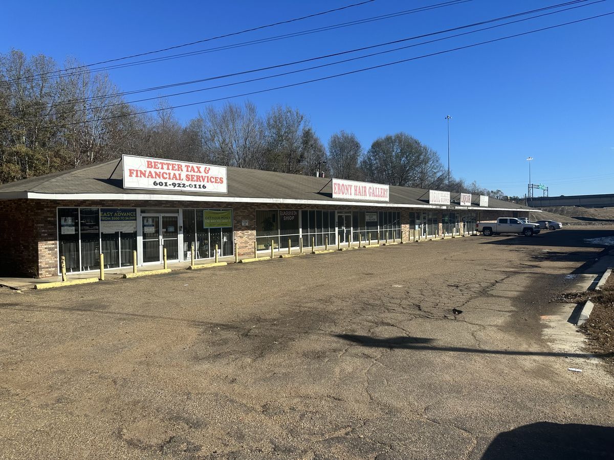 4586 Clinton Blvd, Jackson, MS for sale Building Photo- Image 1 of 1