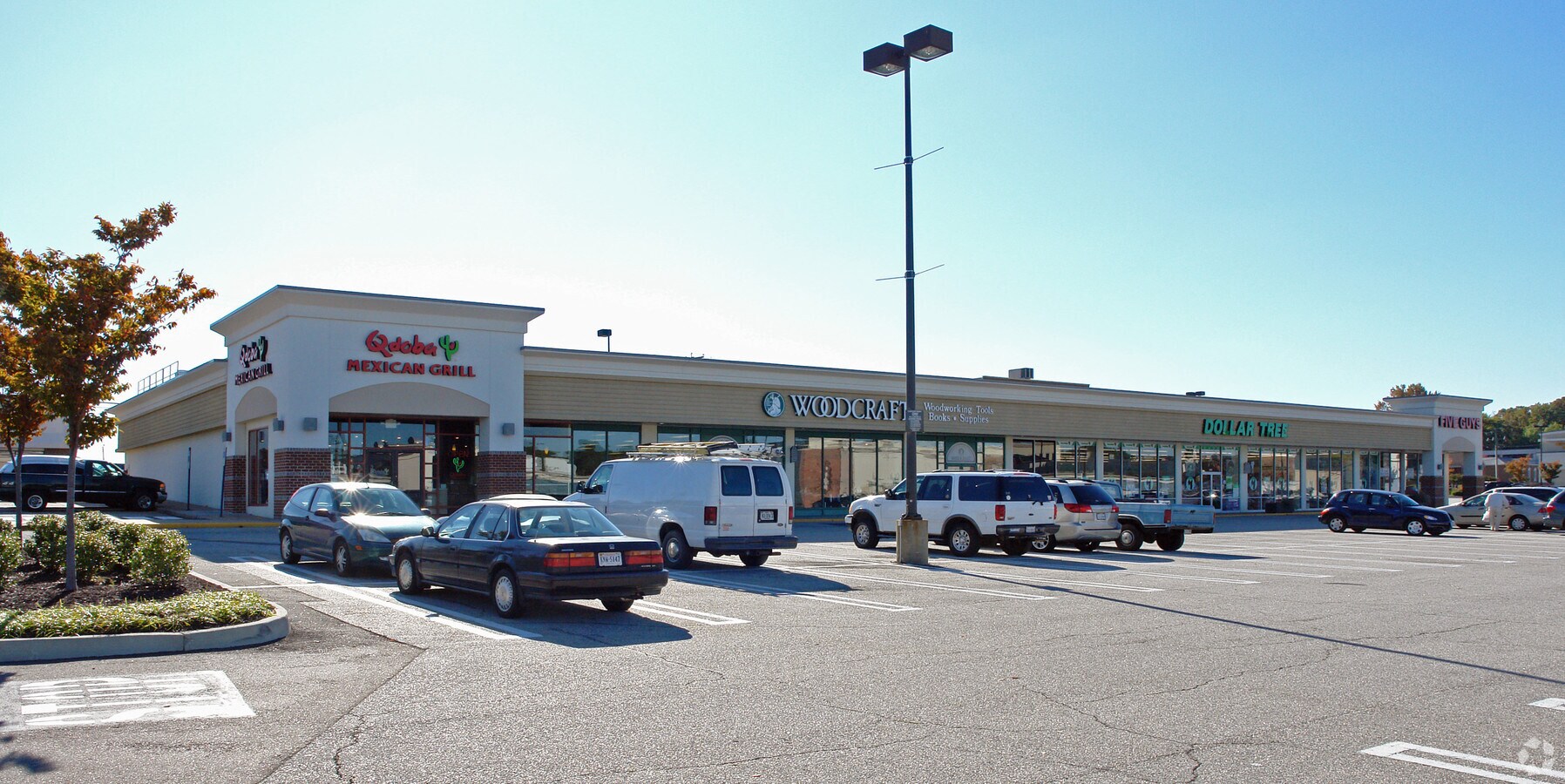 1601 Willow Lawn Dr, Richmond, VA 23230