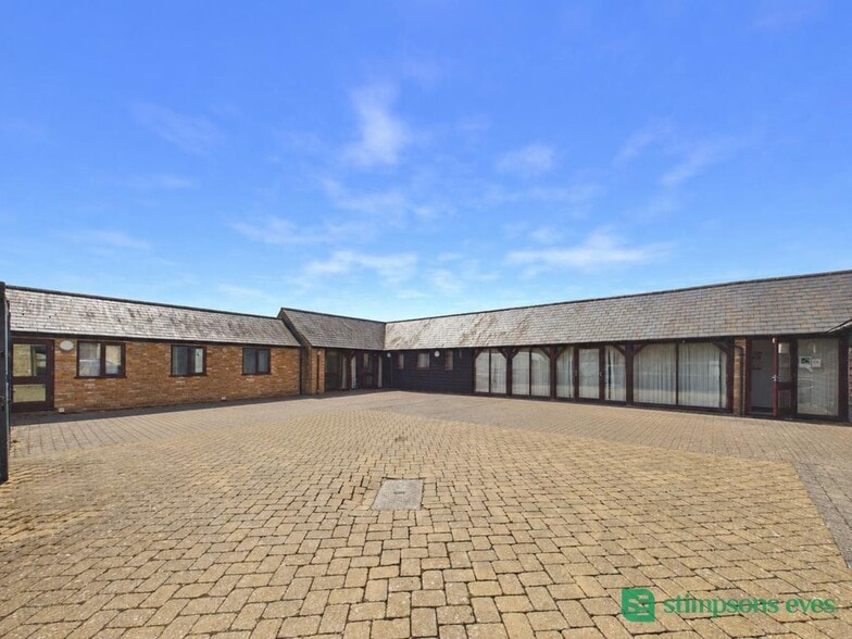 Luton Rd, Toddington for lease - Primary Photo - Image 1 of 3