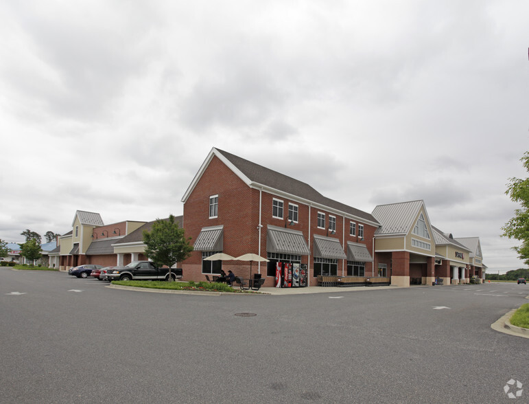 1915-1925 Main St, Chester, MD for lease - Building Photo - Image 3 of 7