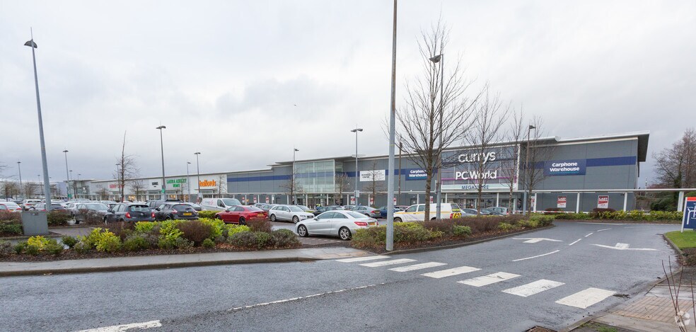 136 Kings Inch Dr, Glasgow for sale - Primary Photo - Image 1 of 1