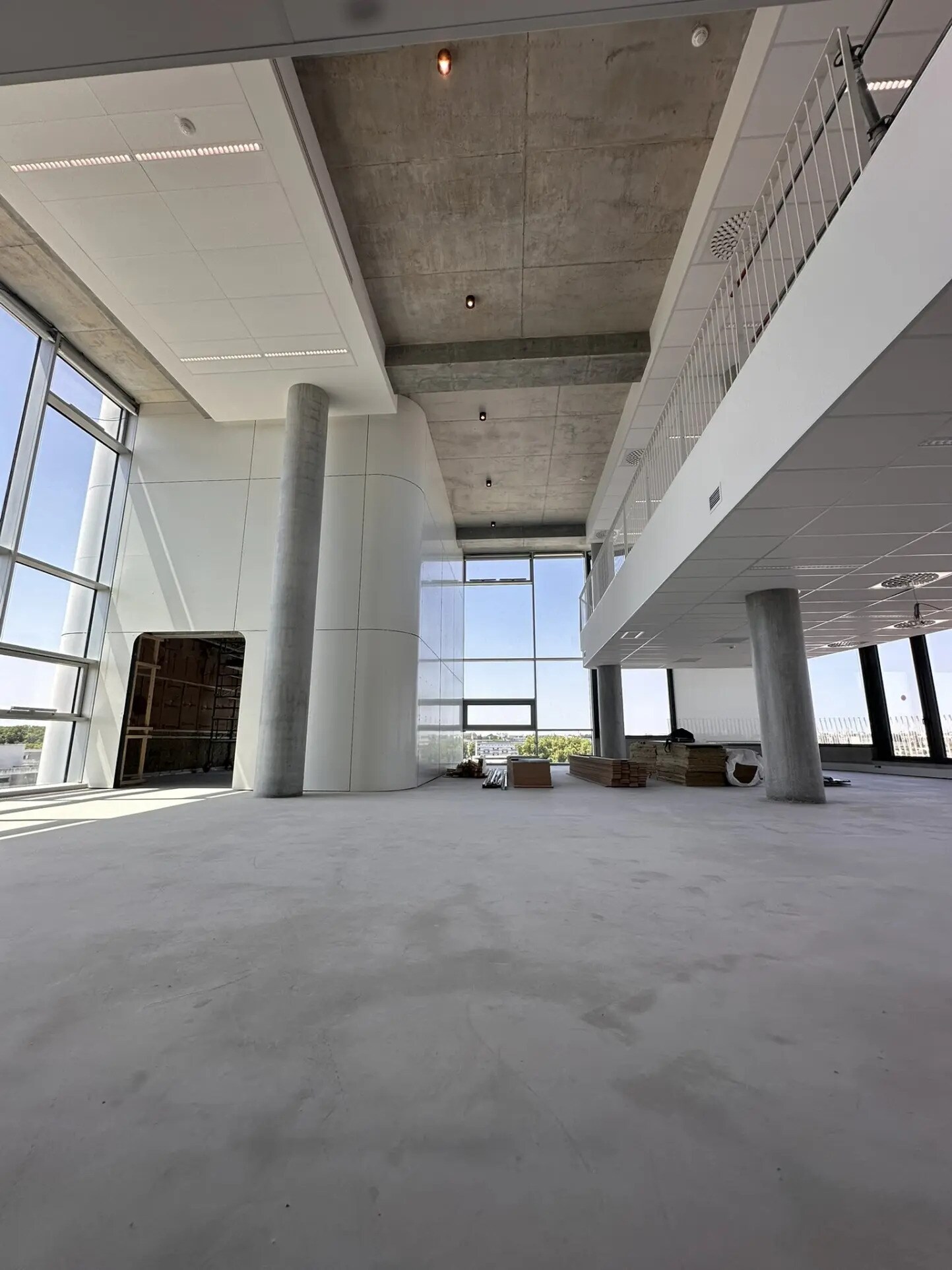 Office in Angers for lease Building Photo- Image 1 of 6