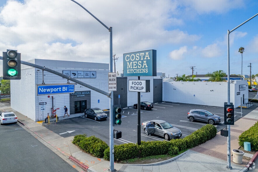 1750 Newport Blvd, Costa Mesa, CA for lease - Building Photo - Image 1 of 21
