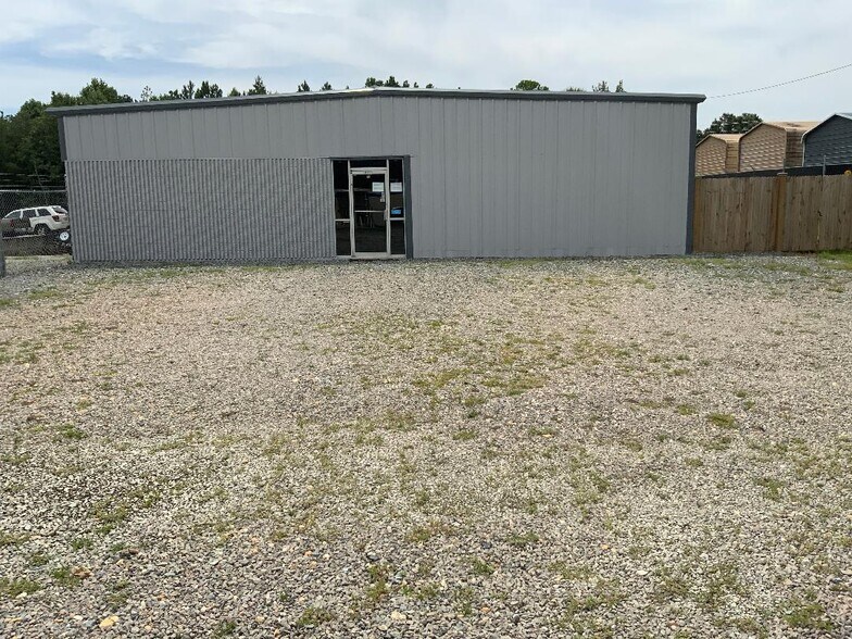 110 McNeill Rd, Sanford, NC for sale - Primary Photo - Image 1 of 1