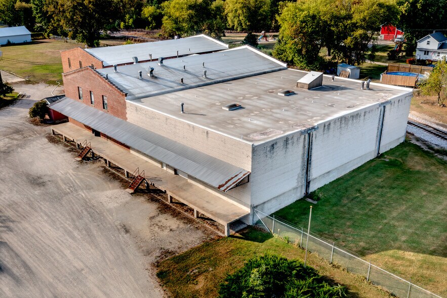 350 N Center St, Brandon, WI for sale - Interior Photo - Image 1 of 1