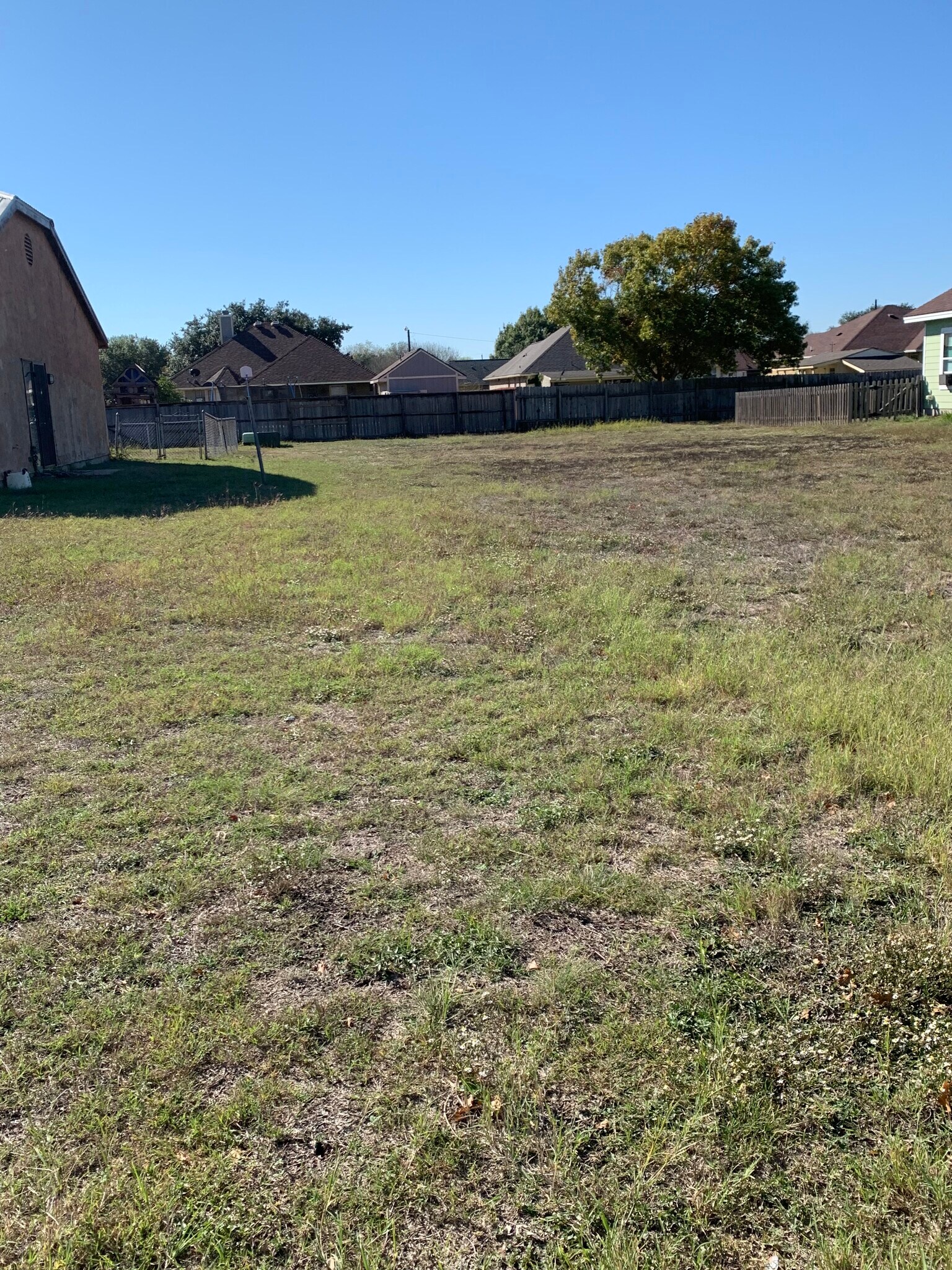 907 Crockett St, Lockhart, TX for sale Primary Photo- Image 1 of 1