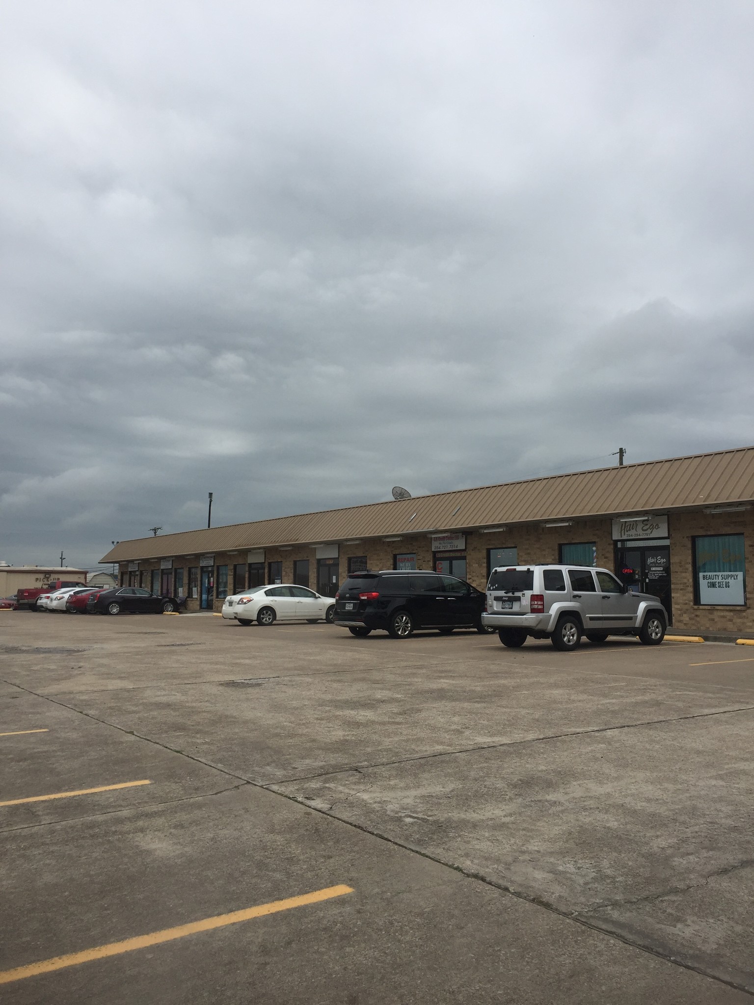 235 Hewitt Dr, Hewitt, TX for sale Building Photo- Image 1 of 1