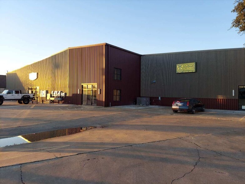 5446 1st St, Katy, TX for lease - Building Photo - Image 2 of 13