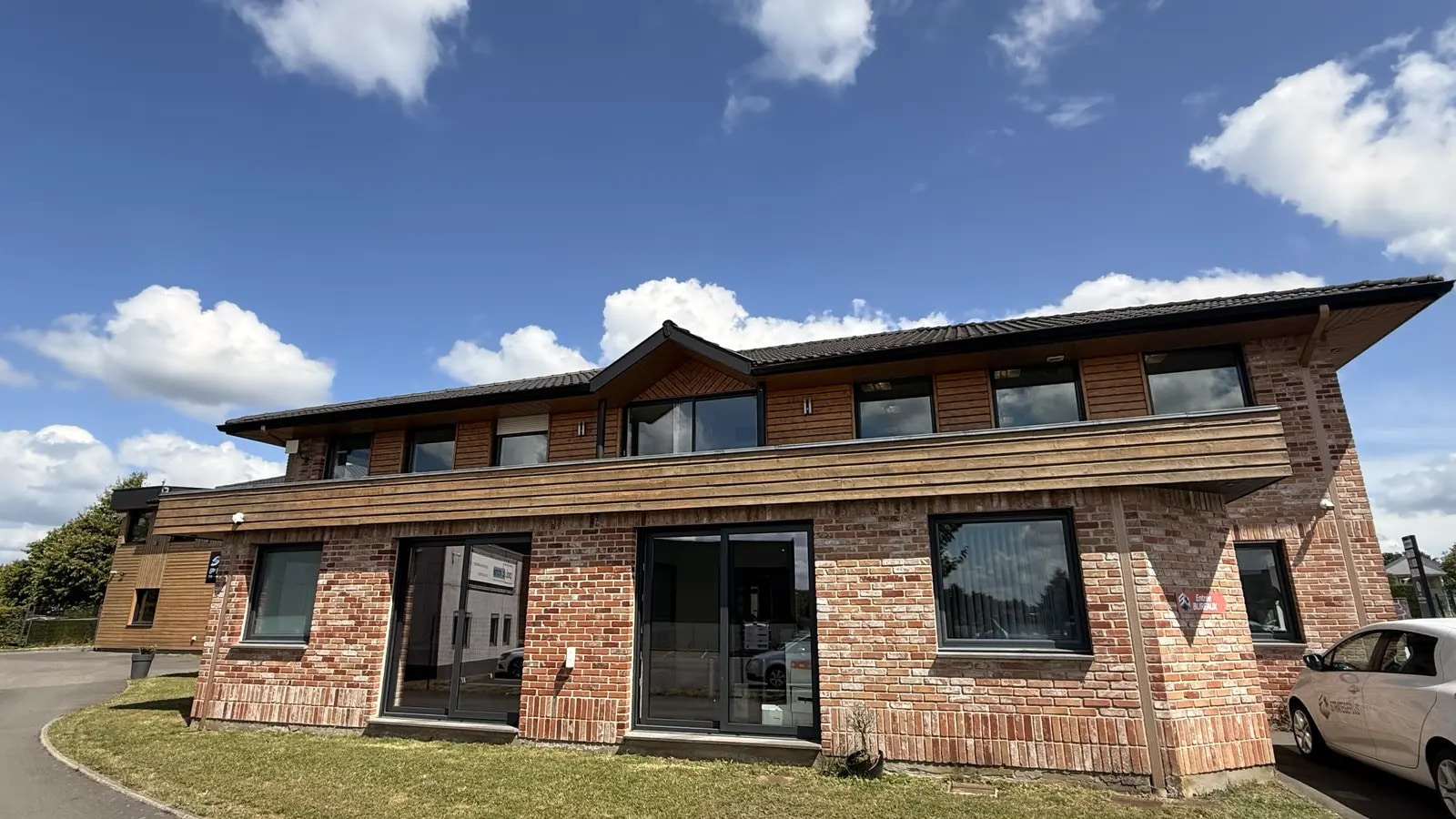 8 Rue Jules Verne, Ronchin for sale Building Photo- Image 1 of 8