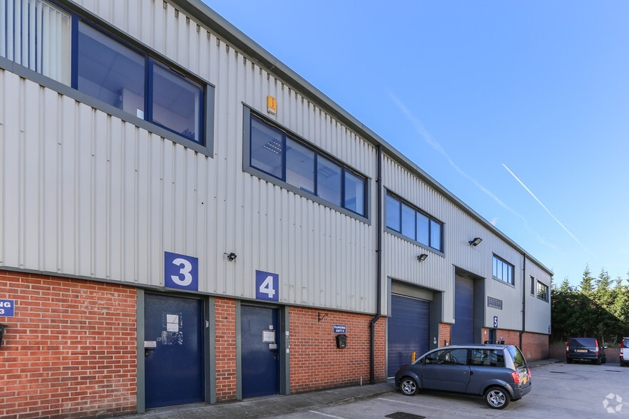 Mortimer Rise, Ossett for lease - Building Photo - Image 2 of 2