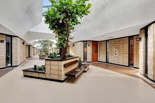 Medical Mall One - Drive Through Restaurant