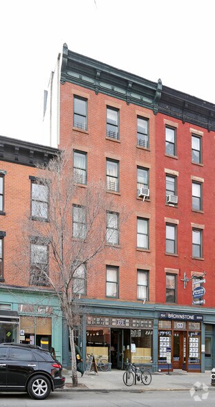 270 Court St, Brooklyn, NY for sale - Primary Photo - Image 1 of 1