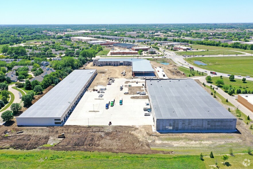 4601 NW Urbandale Dr, Urbandale, IA 50322