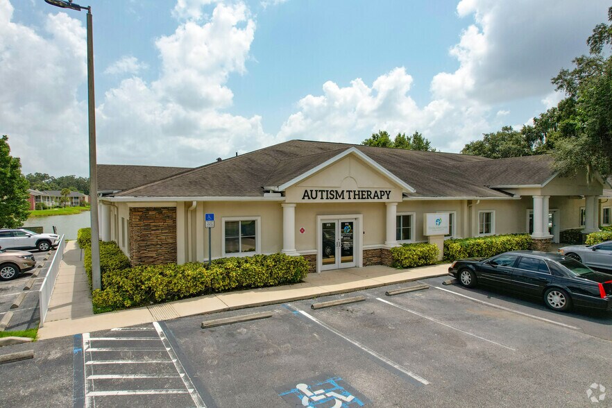 815 S Parsons Ave, Brandon, FL 33511